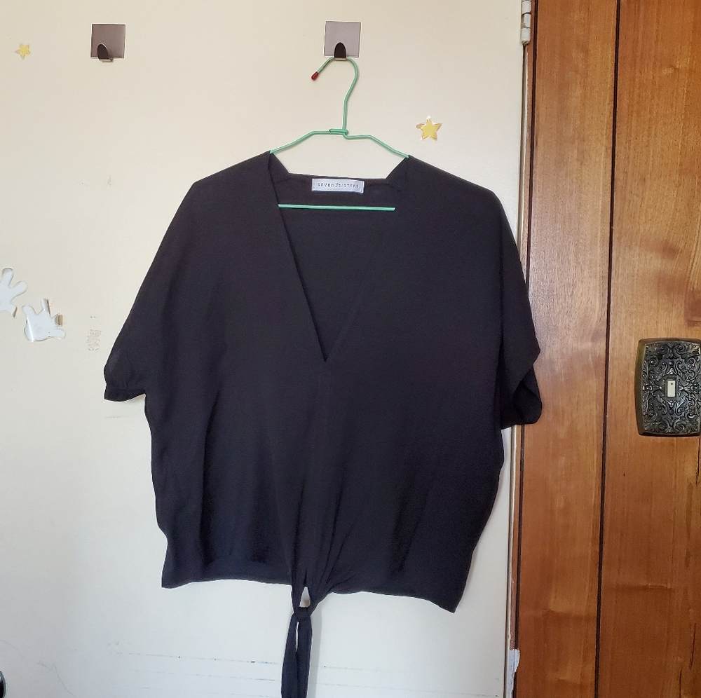 M Boutique Black Cropped V neck Blouse